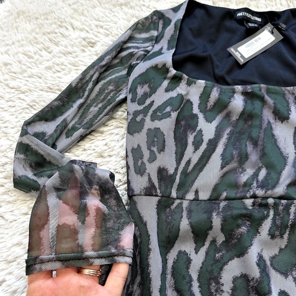 *NWT* Pretty Little Thing Green Long Sleeve Mesh Mini Side Ruched Dress US Sz 4 - Picture 5 of 11